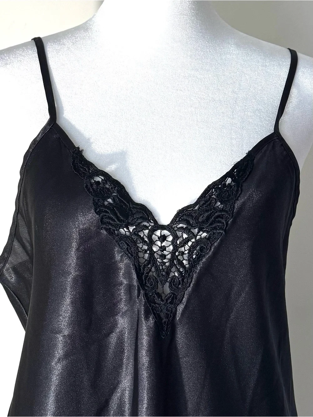 Vintage Lingerie Black Slip Dress Womens Sz M  Lace Trim‎ - Picture 2 of 7